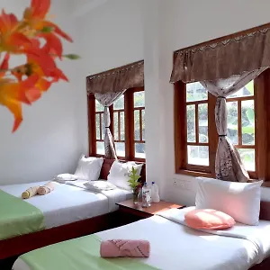 Hotel Subash, Nallathanniya